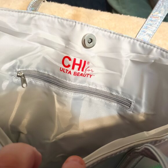 NWOT ~Chi for Ultra Beauty Silver Rainbow Chromatic Iridescent Shoulder Tote Bag - Picture 3 of 6